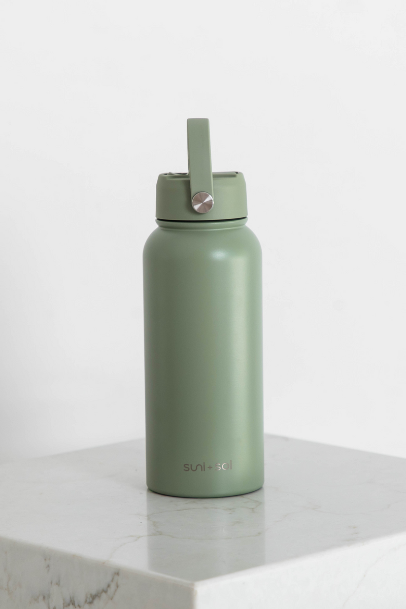 *LIMITED EDITION* Flynn 1L Water Bottle - Sage Green - Suni and Sol - The Self Styler