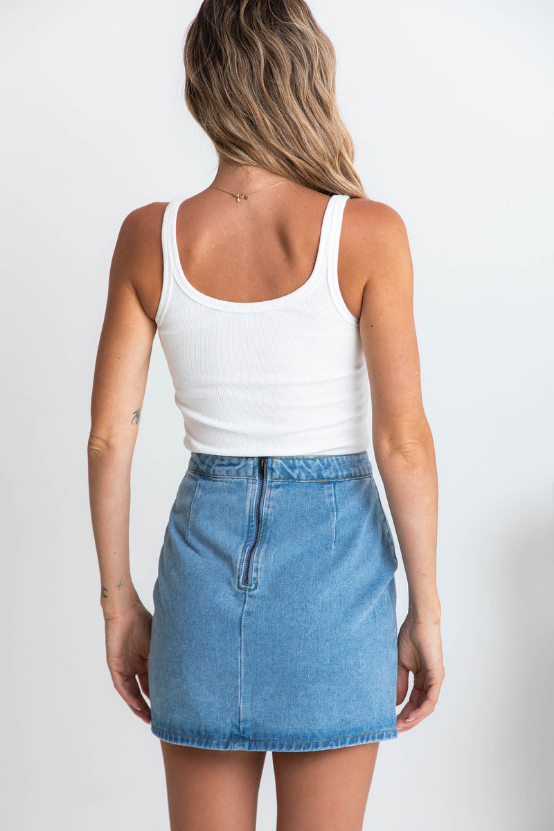 Deja Denim Skirt - Light Wash - The Self Styler